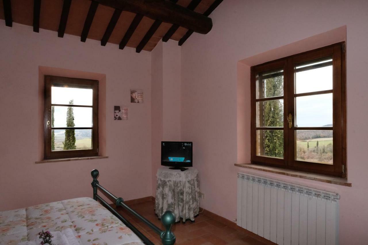 Podere Cacchini ปีเอนซา ภายนอก รูปภาพ